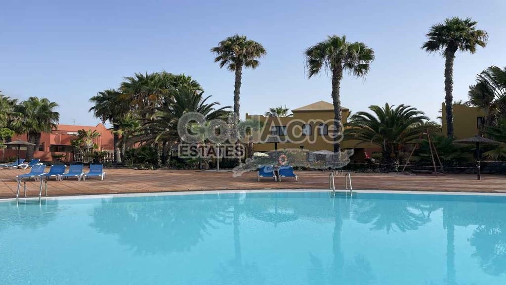 1 bedroom Apartment for sale in Corralejo with pool - € 210,000 (Ref: 8669893)