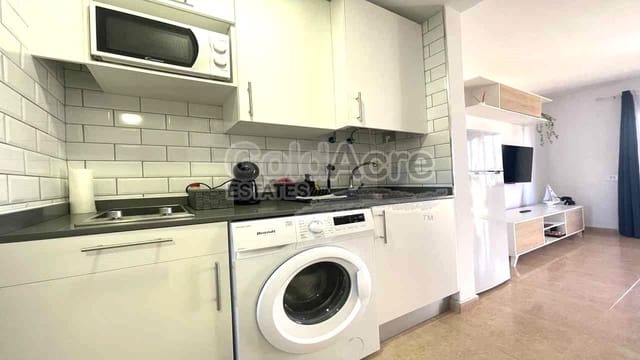 Apartamento de 1 habitación en Corralejo, La Oliva en venta con piscina garaje - 195.000 € (Ref: 8671557)