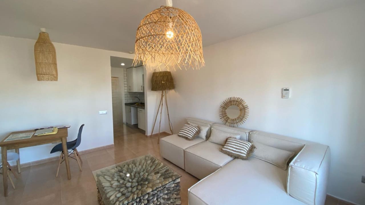 1 bedroom Apartment for sale in Corralejo with pool - € 147,870 (Ref: 8763186)