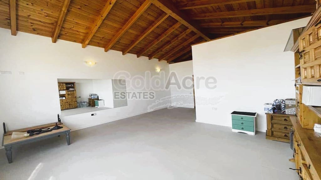 4 bedroom Villa for sale in El Time with pool garage - € 495,000 (Ref: 8796962)