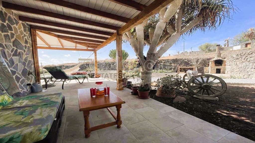 4 bedroom Villa for sale in El Time with pool garage - € 495,000 (Ref: 8796962)
