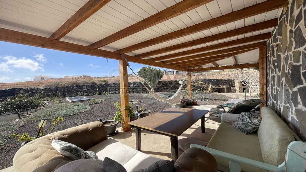 4 bedroom Villa for sale in El Time with pool garage - € 495,000 (Ref: 8796962)