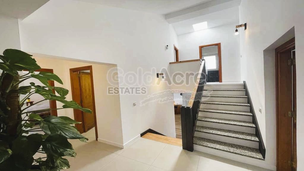 4 bedroom Villa for sale in El Time with pool garage - € 495,000 (Ref: 8796962)
