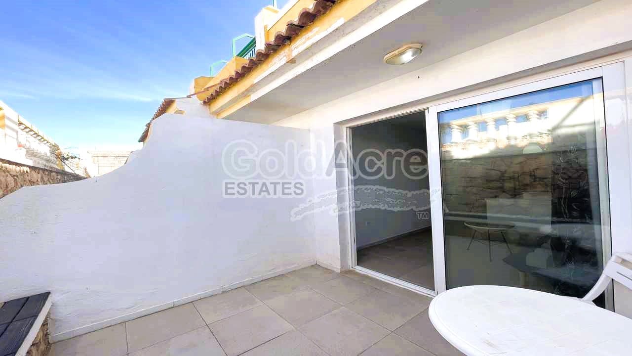 1 bedroom Apartment for sale in Caleta de Fuste - € 93,000 (Ref: 8854559)