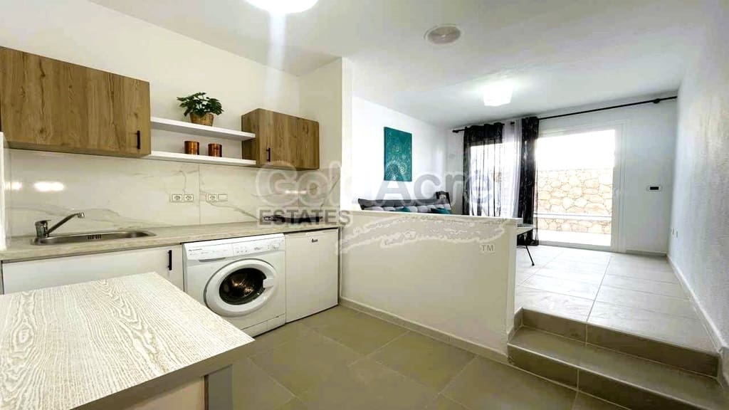 1 soverom Leilighet til salgs i Caleta de Fuste - € 93 000 (Ref: 8854559)