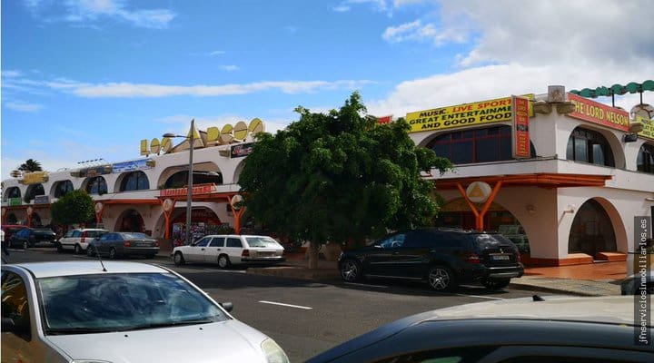 Commerciale in vendita in Caleta de Fuste - 210.000 € (Rif: 8857194)