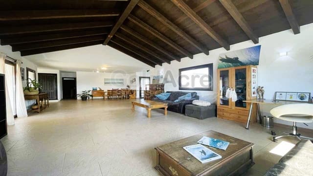 3 slaapkamer Villa te koop in Lajares, La Oliva met zwembad - € 735.000 (Ref: 8879321)