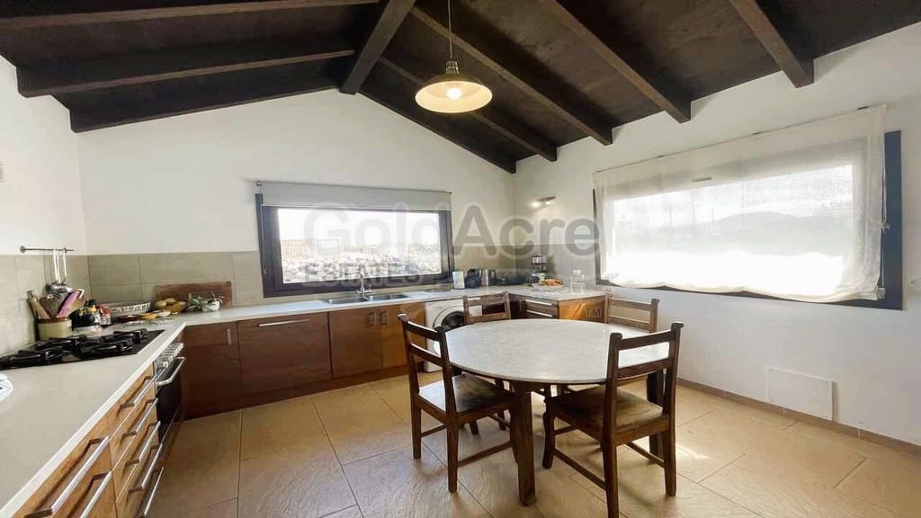 3 bedroom Villa for sale in Lajares with pool - € 735,000 (Ref: 8879321)