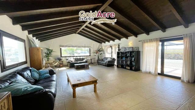 3 chambre Villa/Maison à vendre à Lajares, La Oliva avec piscine - 735 000 € (Ref: 8879321)