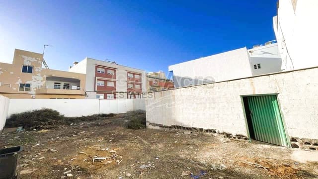 Grunde uden byggetilladelser til salg i Corralejo, La Oliva - € 240.000 (Ref: 8887368)
