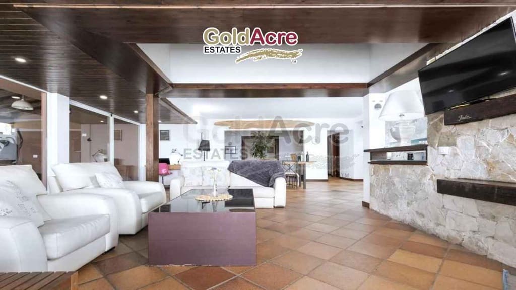 Chalet de 4 habitaciones en Parque Holandés en venta con piscina - 950.000 € (Ref: 8889072)