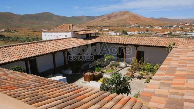 12 soveværelse Villa til salg i Tetir, Puerto del Rosario - € 970.000 (Ref: 8907052)