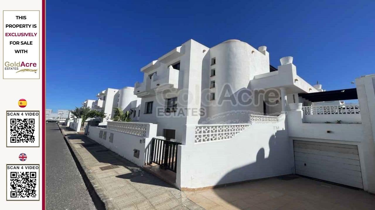 2 sovrum Villa till salu i Corralejo med pool - 450 000 € (Ref: 8929758)