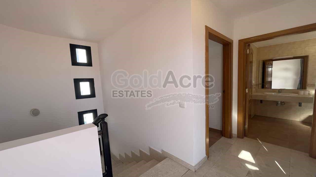 2 sovrum Villa till salu i Corralejo med pool - 450 000 € (Ref: 8929758)