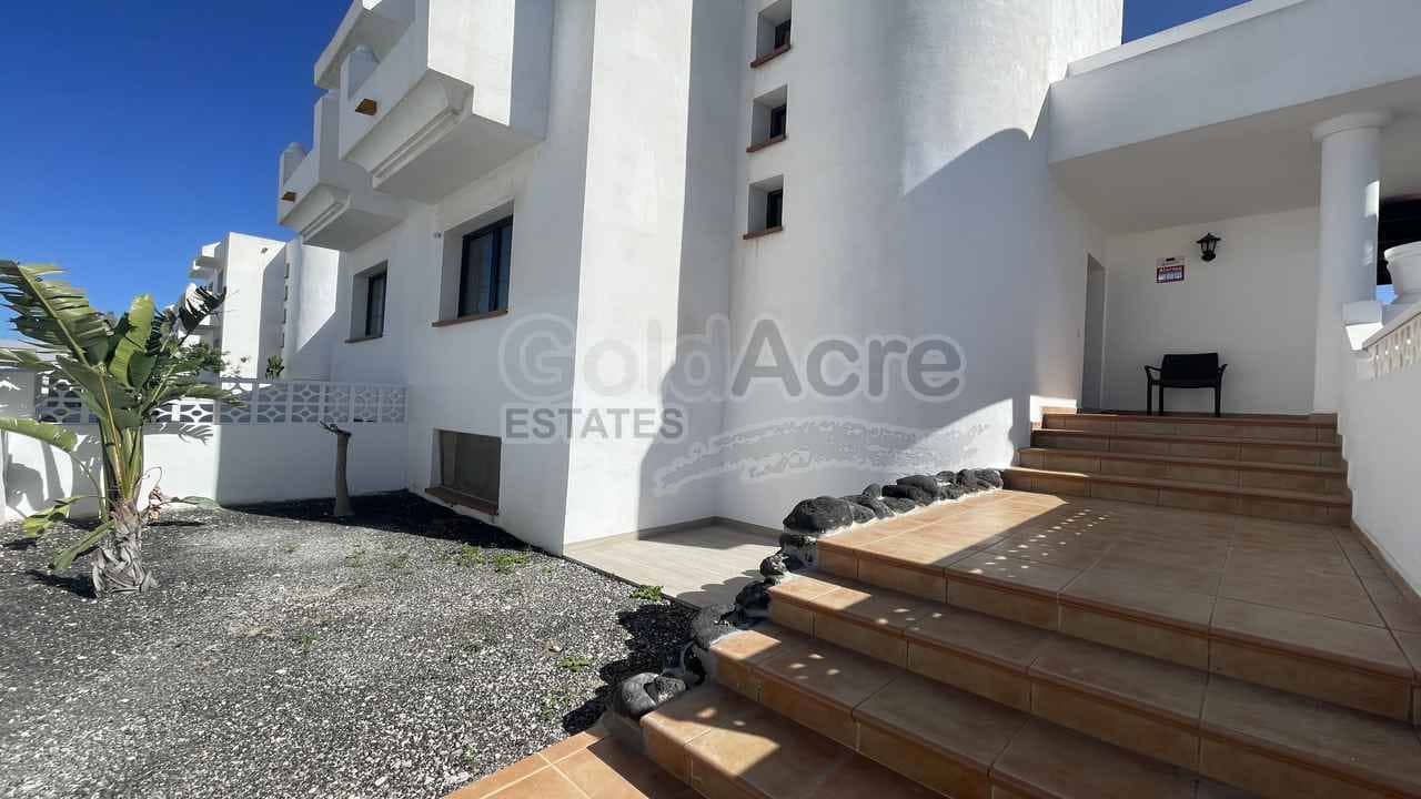2 sovrum Villa till salu i Corralejo med pool - 450 000 € (Ref: 8929758)