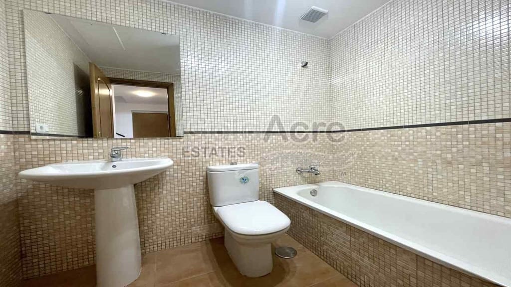 2 bedroom Villa for sale in Corralejo with pool - € 450,000 (Ref: 8929758)