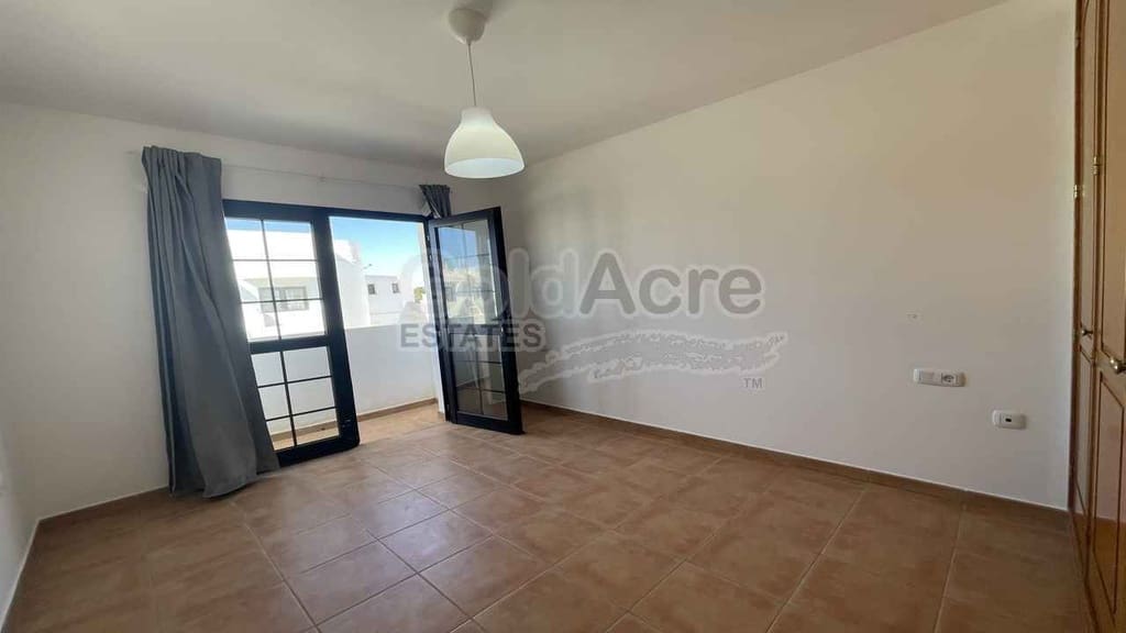 2 sypialnia Willa na sprzedaż w Corralejo z basenem - 450 000 € (Ref: 8929758)