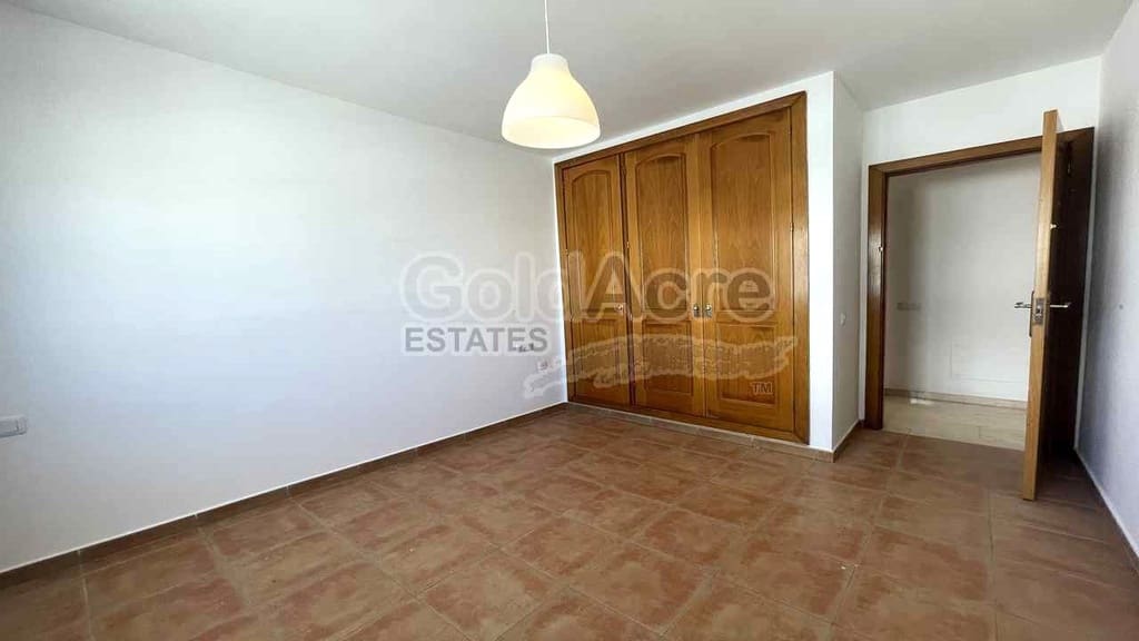 2 sypialnia Willa na sprzedaż w Corralejo z basenem - 450 000 € (Ref: 8929758)