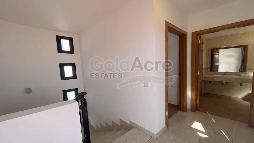 2 sypialnia Willa na sprzedaż w Corralejo z basenem - 450 000 € (Ref: 8929758)