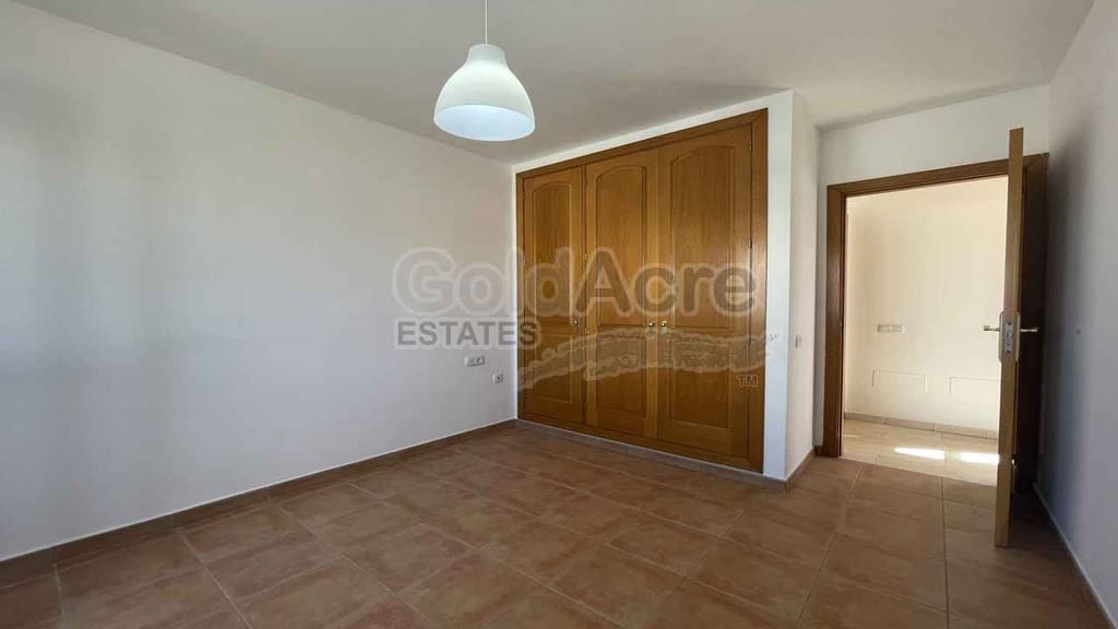 2 sypialnia Willa na sprzedaż w Corralejo z basenem - 450 000 € (Ref: 8929758)