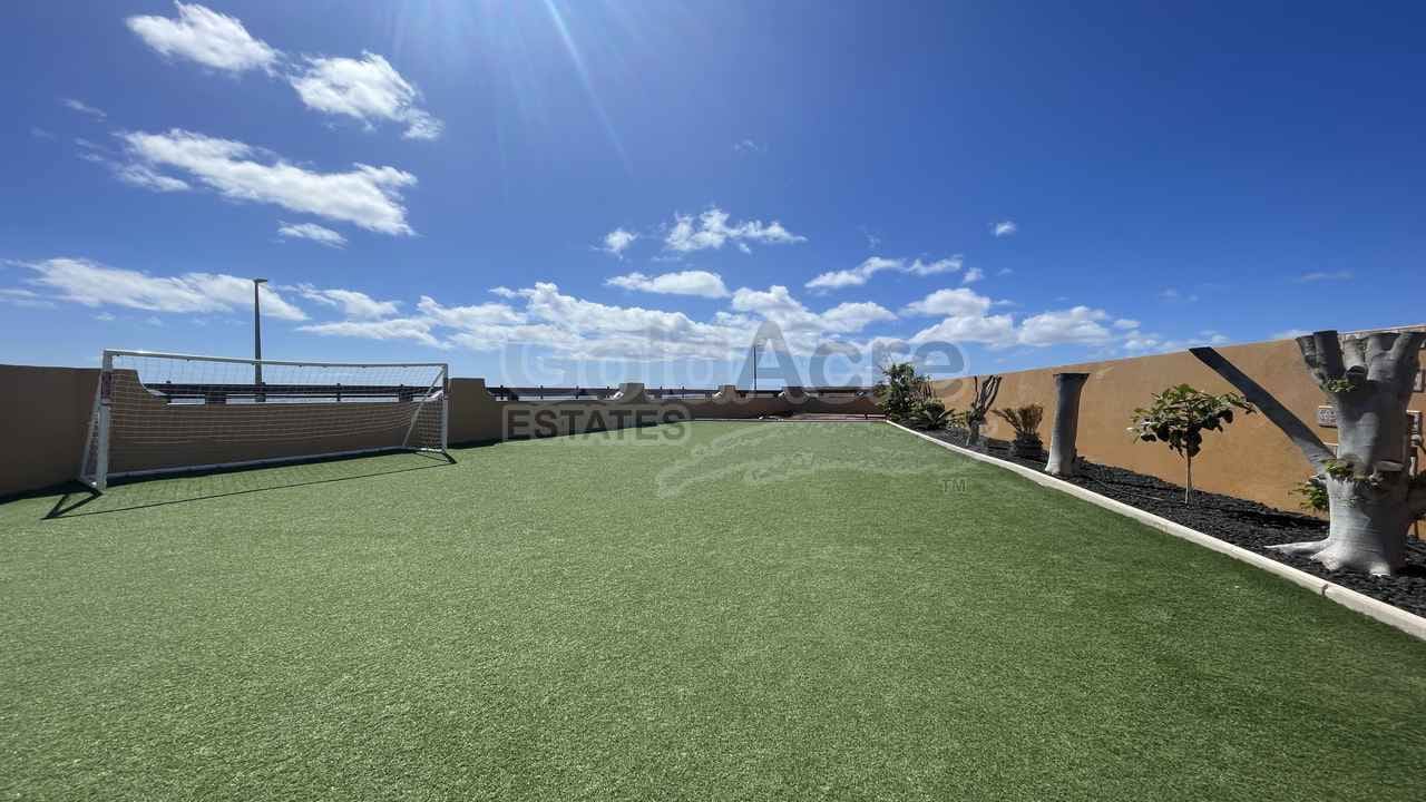 3 slaapkamer Villa te koop in Antigua - € 1.250.000 (Ref: 8951271)