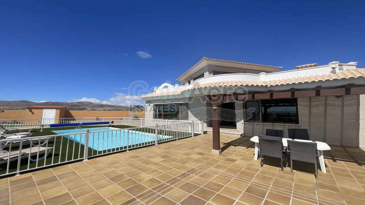 3 slaapkamer Villa te koop in Antigua - € 1.250.000 (Ref: 8951271)