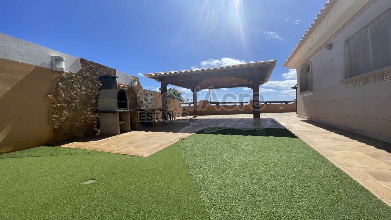 3 slaapkamer Villa te koop in Antigua - € 1.250.000 (Ref: 8951271)