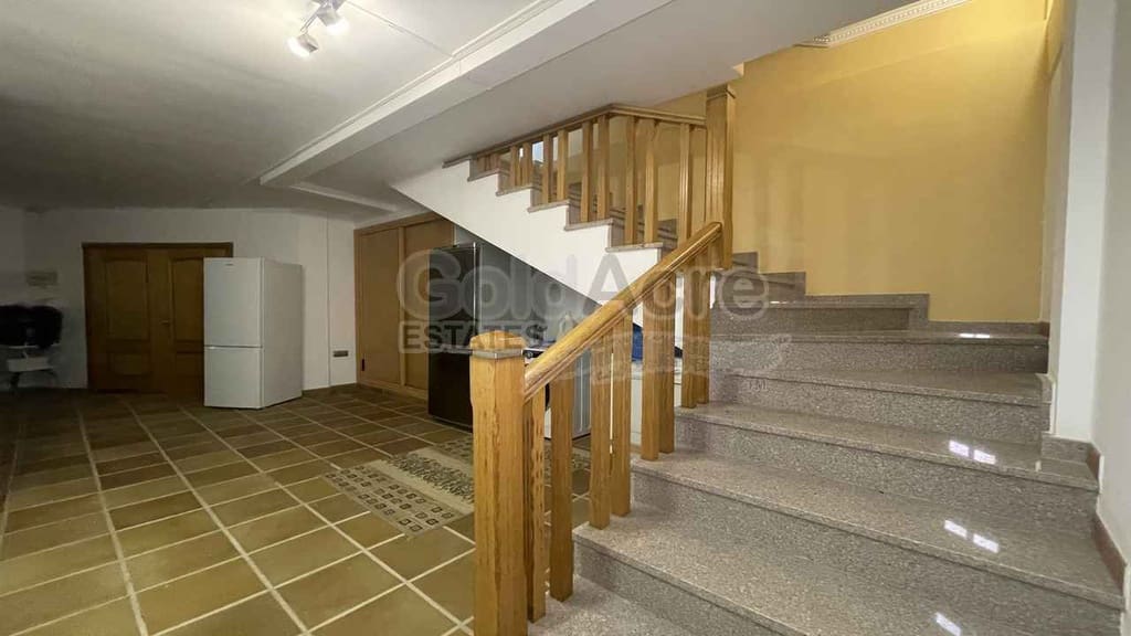 3 sypialnia Willa na sprzedaż w Antigua z basenem garażem - 1 050 000 € (Ref: 8951271)