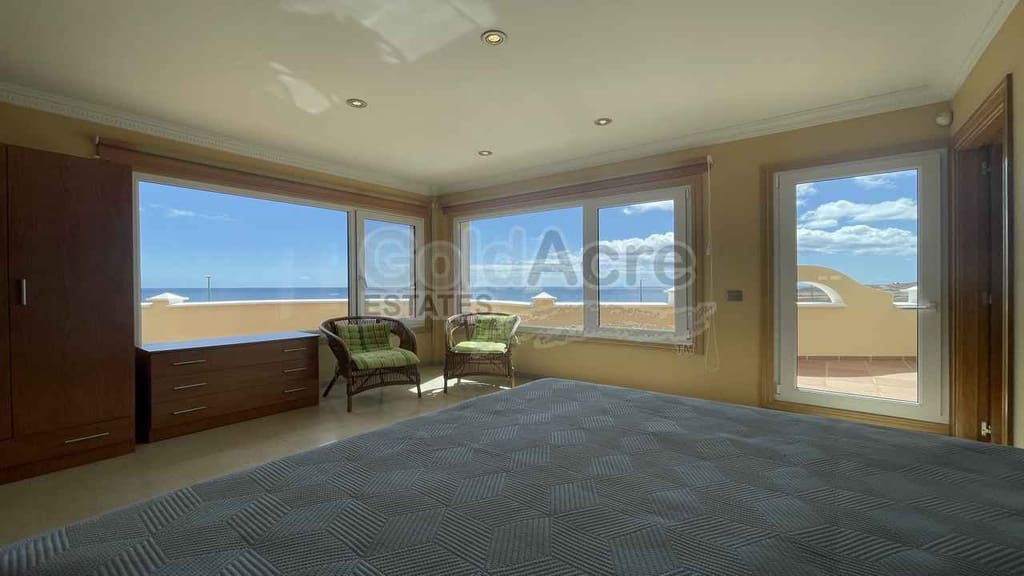 3 sypialnia Willa na sprzedaż w Antigua z basenem garażem - 1 050 000 € (Ref: 8951271)