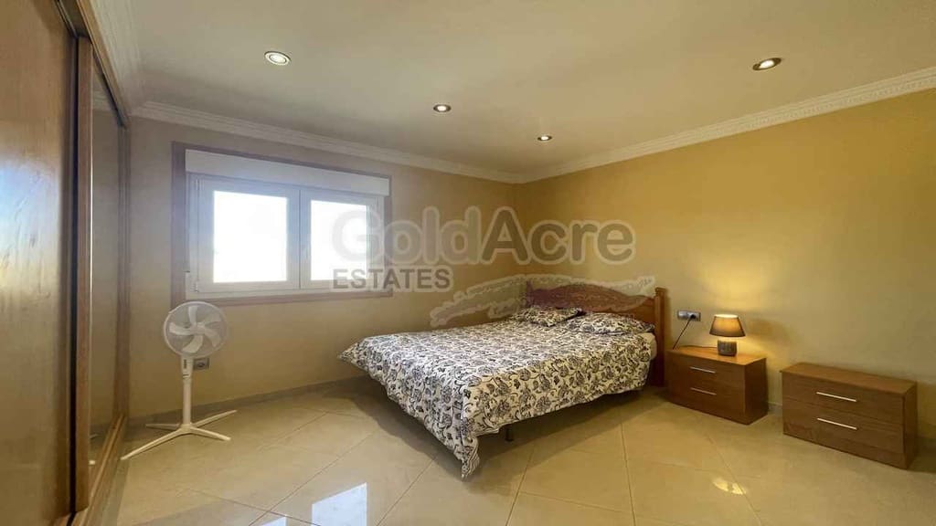 3 sypialnia Willa na sprzedaż w Antigua z basenem garażem - 1 050 000 € (Ref: 8951271)