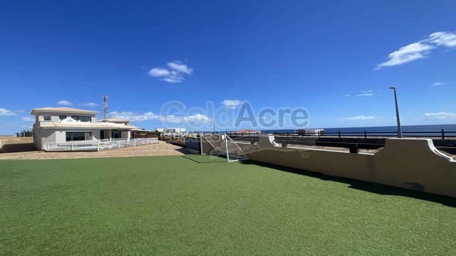 3 soveværelse Villa til salg i Antigua med swimmingpool garage - € 1.050.000 (Ref: 8951271)