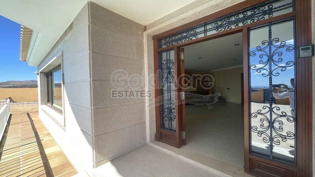 3 sypialnia Willa na sprzedaż w Antigua z basenem garażem - 1 050 000 € (Ref: 8951271)