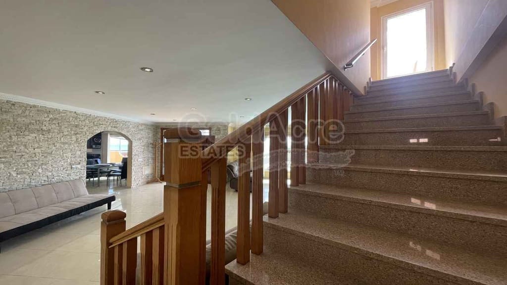 3 sypialnia Willa na sprzedaż w Antigua z basenem garażem - 1 050 000 € (Ref: 8951271)