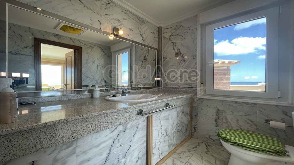 3 sypialnia Willa na sprzedaż w Antigua z basenem garażem - 1 050 000 € (Ref: 8951271)