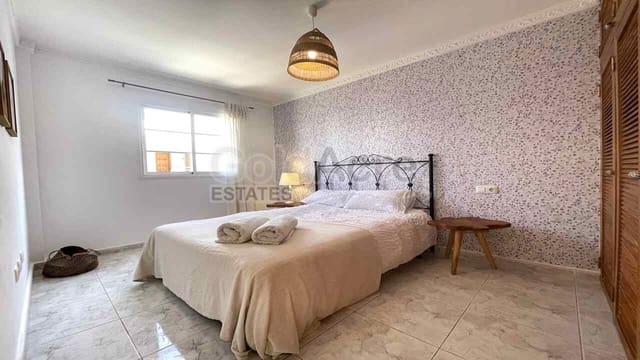 3 soveværelse Lejlighed til salg i Corralejo, La Oliva - € 215.000 (Ref: 9041918)