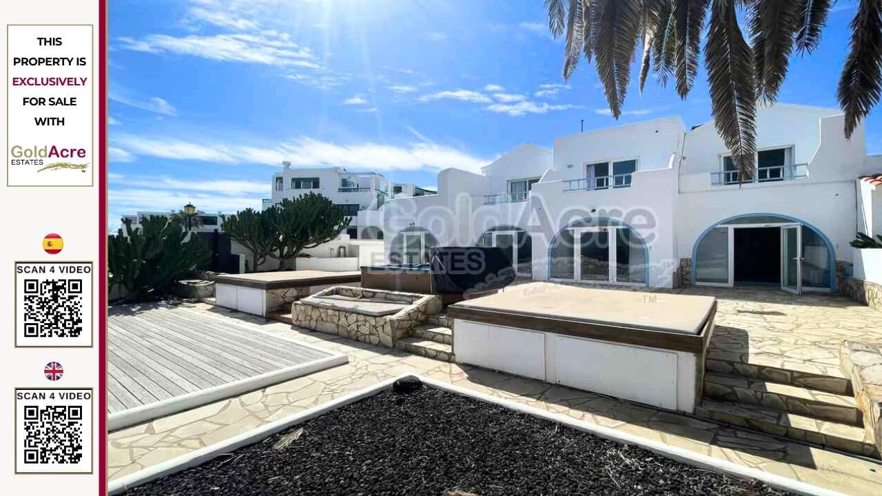 8 soveværelse Villa til salg i Corralejo - € 2.450.000 (Ref: 9050586)
