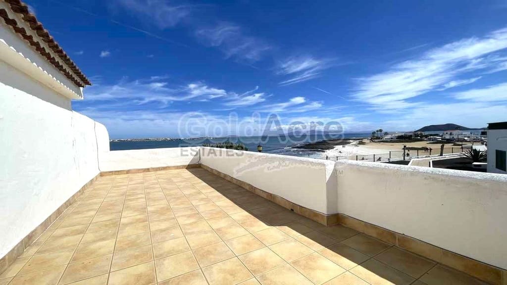 8 soveværelse Villa til salg i Corralejo - € 2.450.000 (Ref: 9050586)