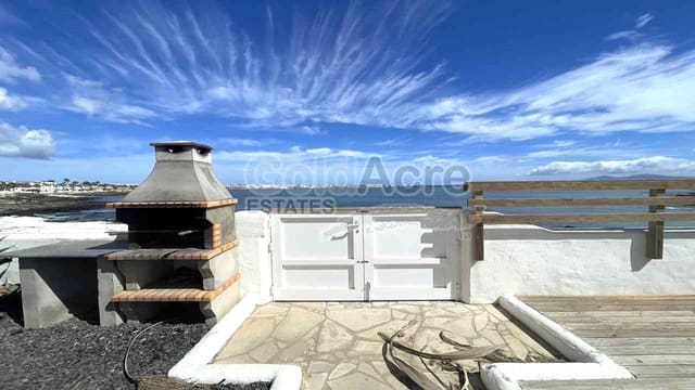 8 Zimmer Villa zu verkaufen in Corralejo, La Oliva - 2.450.000 € (Ref: 9050586)