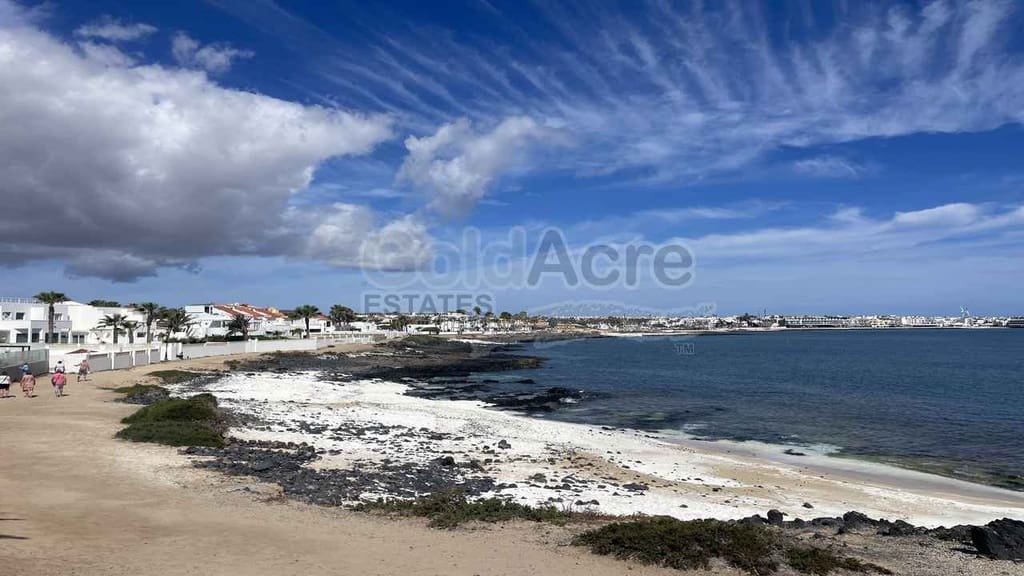 8 soverom Villa til salgs i Corralejo - € 2 450 000 (Ref: 9050586)