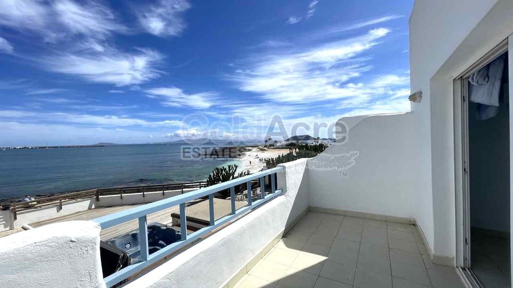 8 soverom Villa til salgs i Corralejo - € 2 450 000 (Ref: 9050586)