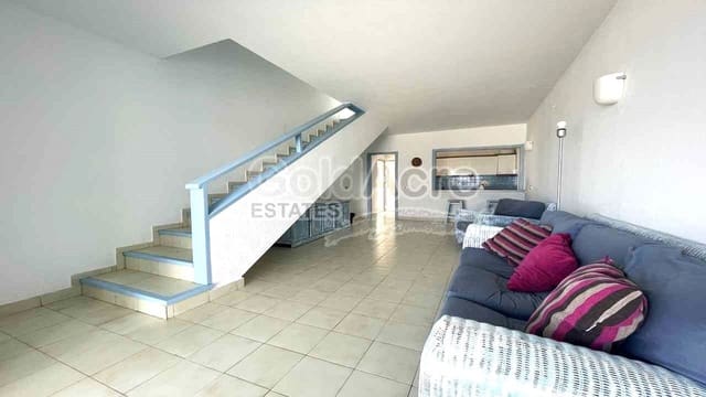 8 slaapkamer Villa te koop in Corralejo, La Oliva - € 2.450.000 (Ref: 9050586)