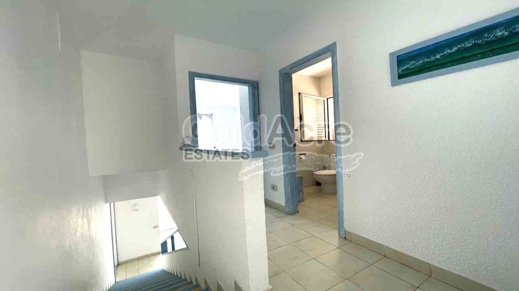 8 bedroom Villa for sale in Corralejo - € 2,450,000 (Ref: 9050586)