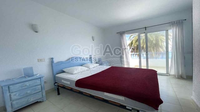 8 slaapkamer Villa te koop in Corralejo, La Oliva - € 2.450.000 (Ref: 9050586)
