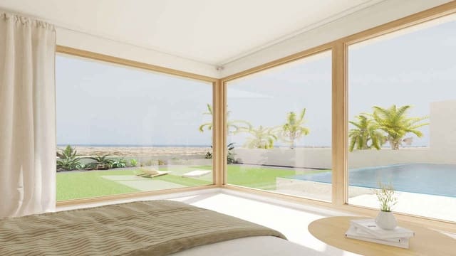 3 soveværelse Villa til salg i Corralejo, La Oliva med swimmingpool - € 855.000 (Ref: 9050588)