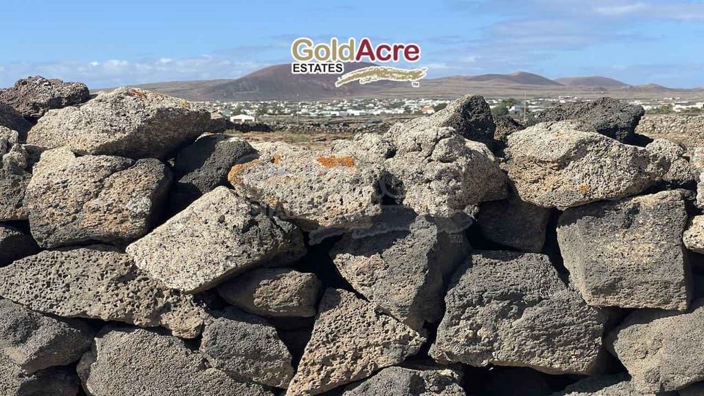 Undeveloped Land for sale in Lajares - € 316,000 (Ref: 9050601)