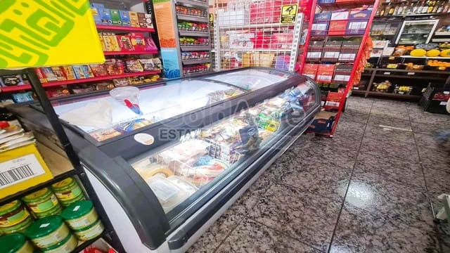 Komercyjne na sprzedaż w Puerto del Rosario - 160 000 € (Ref: 9050602)