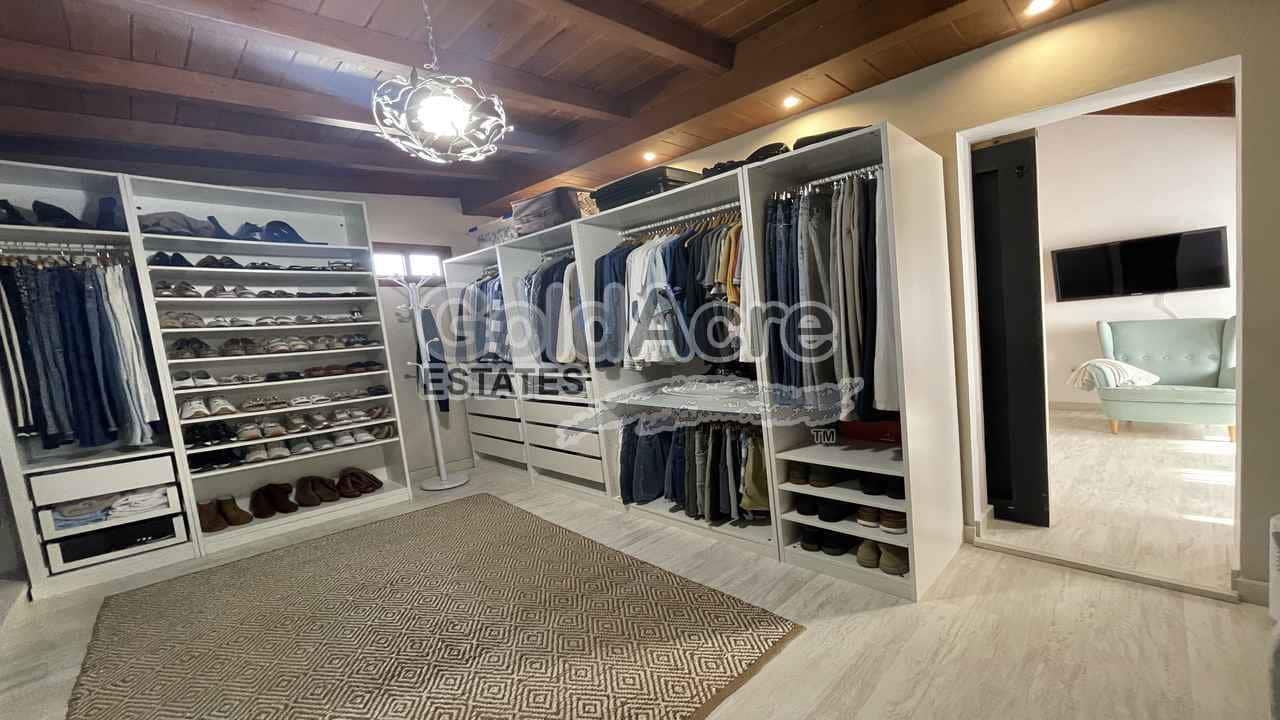 4 soveværelse Villa til salg i Corralejo med swimmingpool - € 989.000 (Ref: 9050835)