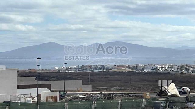 Landgrundstück zu verkaufen in Corralejo, La Oliva - 150.000 € (Ref: 9085651)