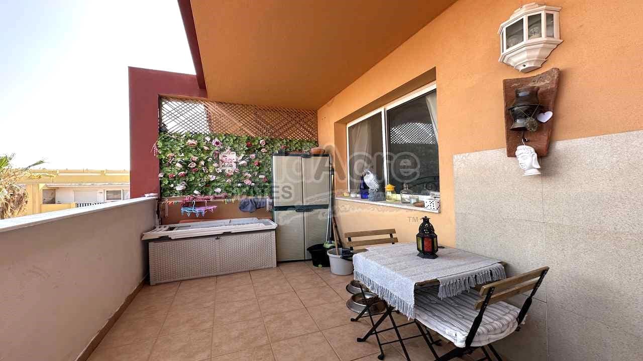 2 soveværelse Penthouse til salg i Parque Holandes med swimmingpool - € 140.000 (Ref: 9108499)