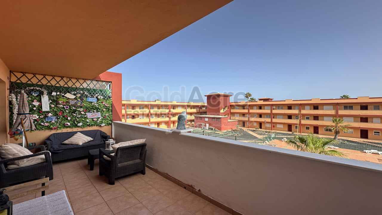 2 soveværelse Penthouse til salg i Parque Holandes med swimmingpool - € 140.000 (Ref: 9108499)